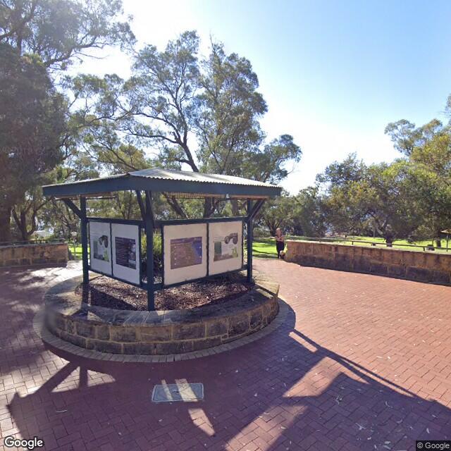 PogoMap.Info - Gym - Neil Hawkins Park Statue
