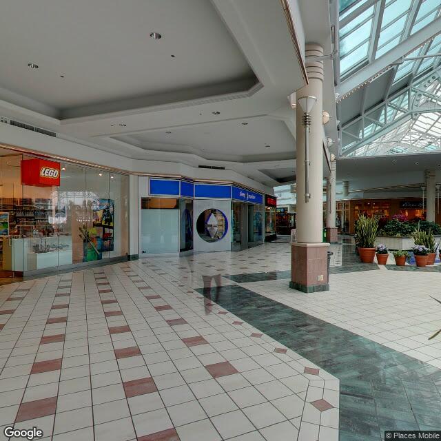 PogoMap.Info - Gym - Eastview Mall Garden Fountain