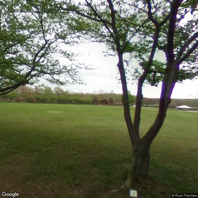 PogoMap.Info - Pokestop - Basil V Kmech Bench