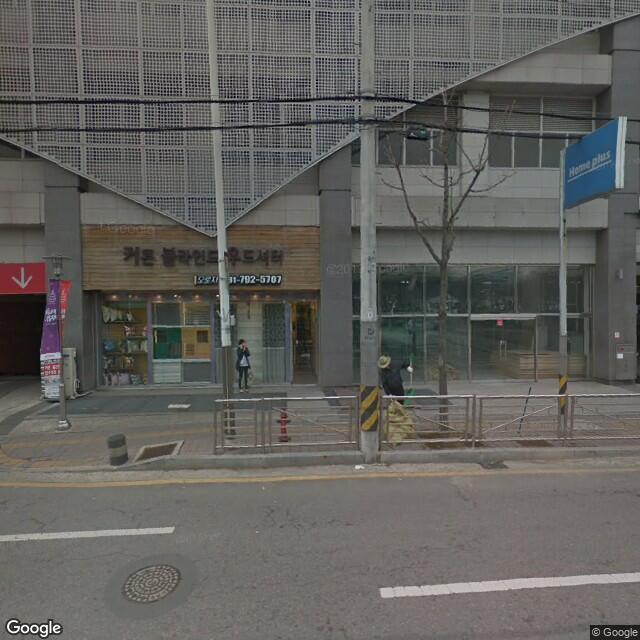 PogoMap.Info - Pokestop - Doosan We've Statue 2