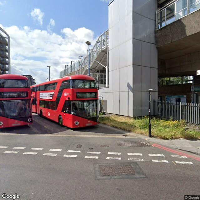 PogoMap.Info - Gym - Deptford Bridge DLR Station