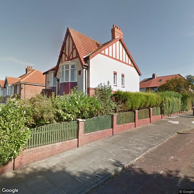 PogoMap.Info - Pokestop - King George Postbox, Cromer Avenue