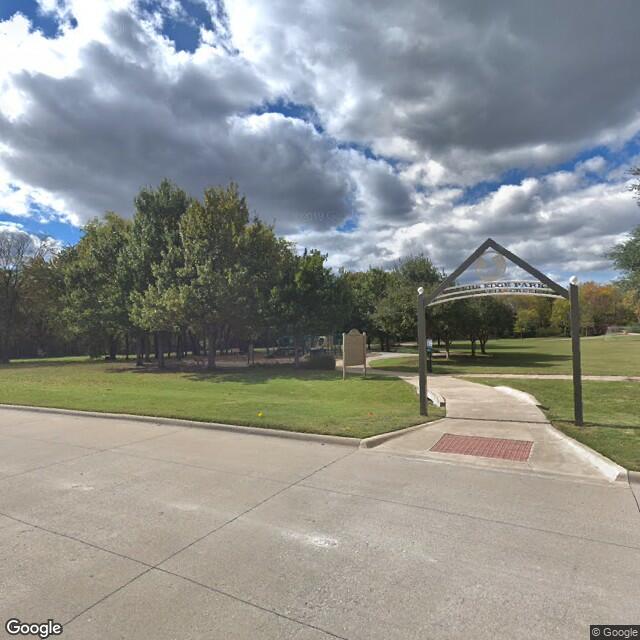 PogoMap.Info - Gym - Waters Edge Park At Maxwell Creek