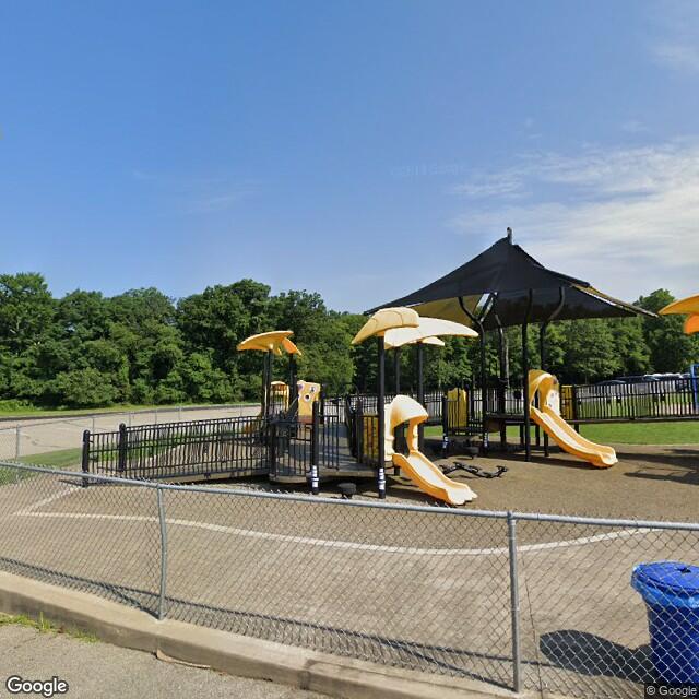 PogoMap.Info - Pokestop - Black And Gold Playground
