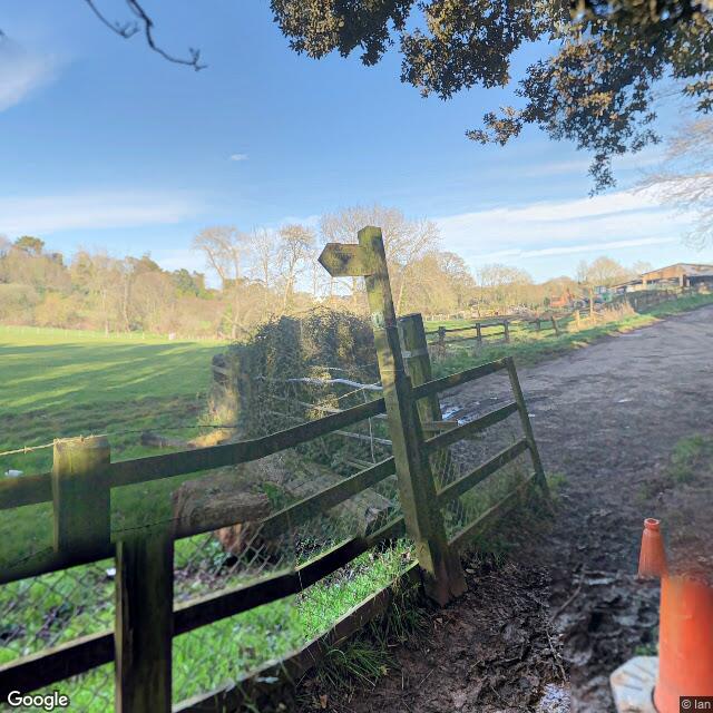 PogoMap.Info - Pokestop - Green Circle Walk, Crabb Lane West