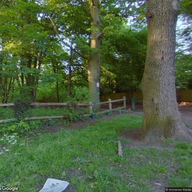 PogoMap.Info - Pokestop - Ruislip Woods South East Entrance