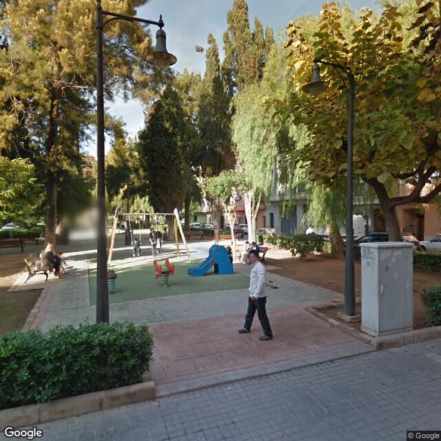 PogoMap.Info - Pokestop - Playground Plaza Jardi Del Bes