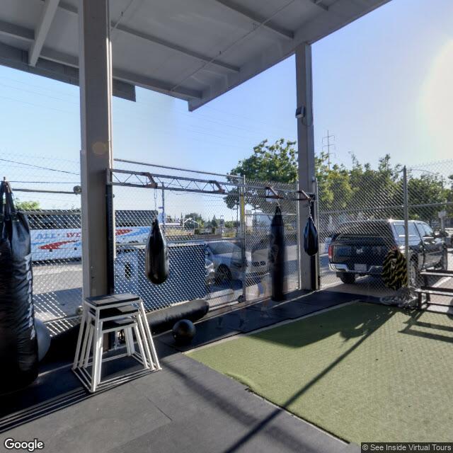 PogoMap.Info - Gym - Urijah Faber's Ultimate Fitness Mural