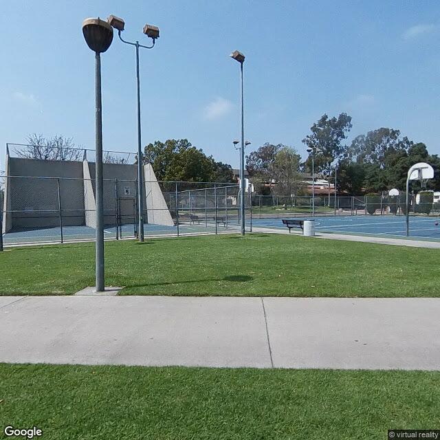 PogoMap.Info - Pokestop - Cerritos Park East Handball Courts