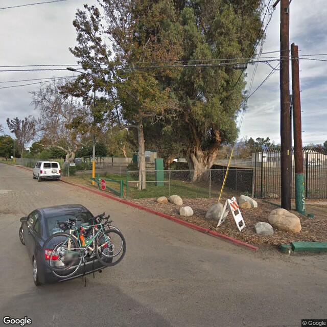 PogoMap.Info - Pokestop - Legg Lake Entrance