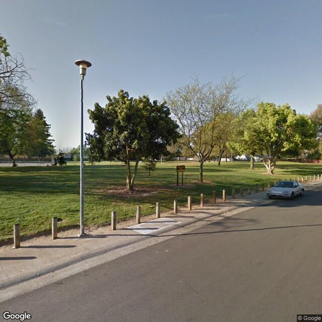 PogoMap.Info - Pokestop - Riviera East Park