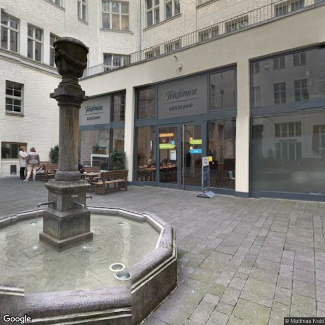 PogoMap.Info - Pokestop - Brunnen Im Innenhof